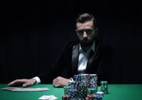 Poker Online: Meningkatkan Keterampilan Multitasking Anda melalui Latihan